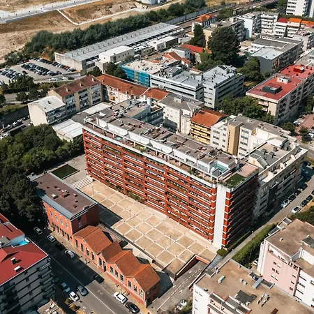 Loft Station Гимарайнш