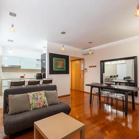 Loft Station 公寓 *