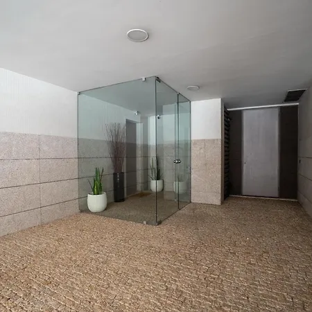 Loft Station 公寓 *