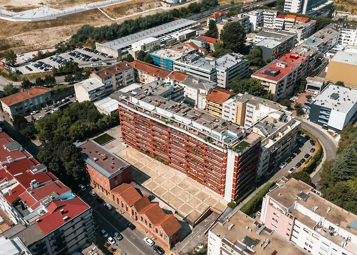 Loft Station Гимарайнш